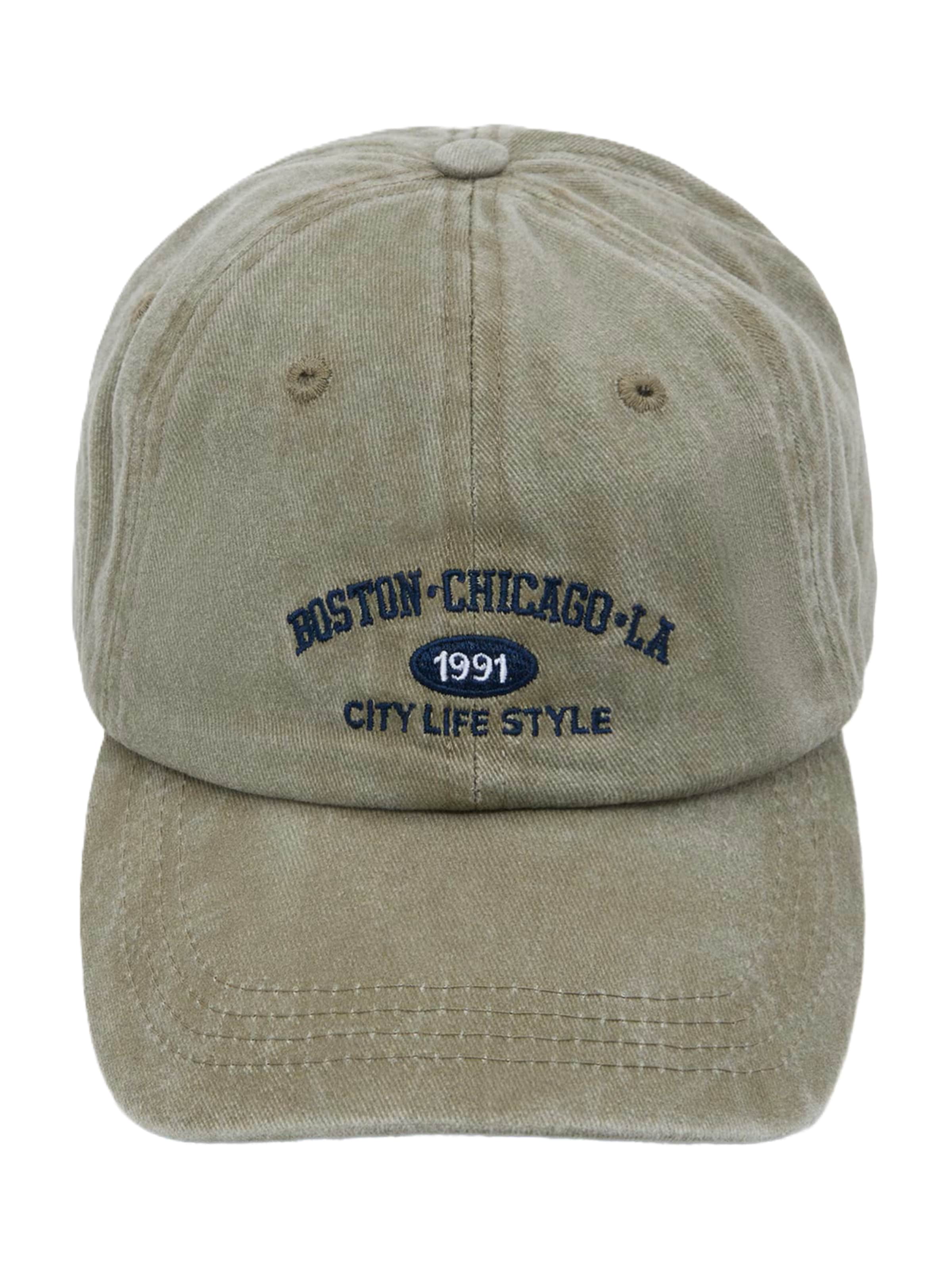 Pull&Bear Cap in Green: front