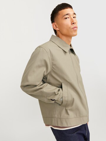 JACK & JONES Демисезонная куртка 'JORBoston' в Серый