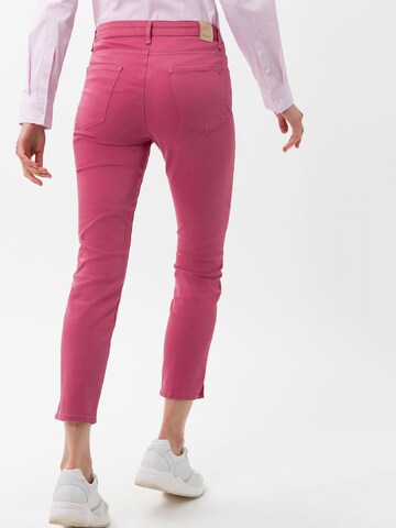 Skinny Jeans 'Shakira' de la BRAX pe roz