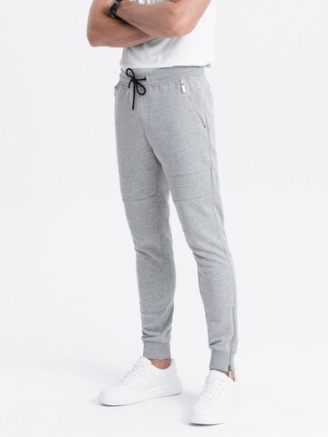 Ombre Tapered Hose 'PASK-22FW-004' in Grau