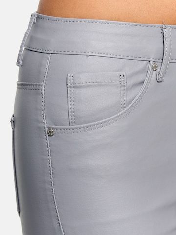 Elara Skinny Jeans i grå