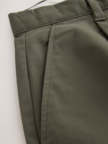 Regular Pantalon chino Next en vert