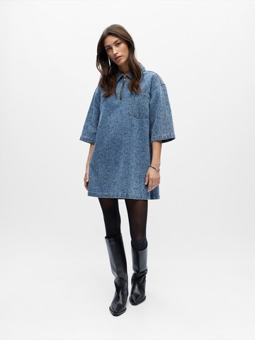 OBJECT Mekko värissä sininen