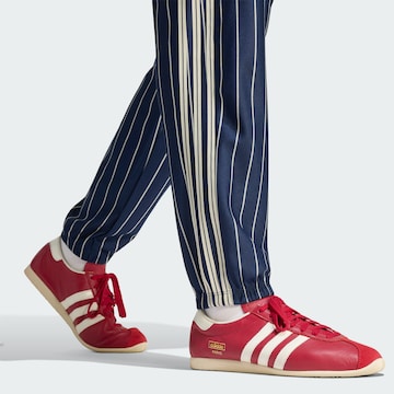 ADIDAS ORIGINALS Ozke Hlače 'Firebird' | modra barva