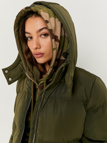 Tally Weijl Between-Season Jacket in Green