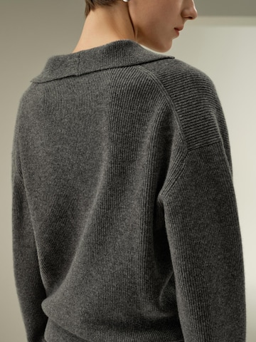 Lilysilk Pullover 'Gerippter Kaschmir Polo Pullover'‌ in Grau