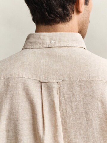 GANT Regular Fit Hemd‌‌‌‌‌‌‌ in Beige