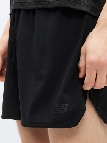 regular Pantaloni sportivi di new balance in nero