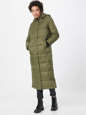 SISTERS POINT Zimní kabát 'Dusty' – zelená: přední strana