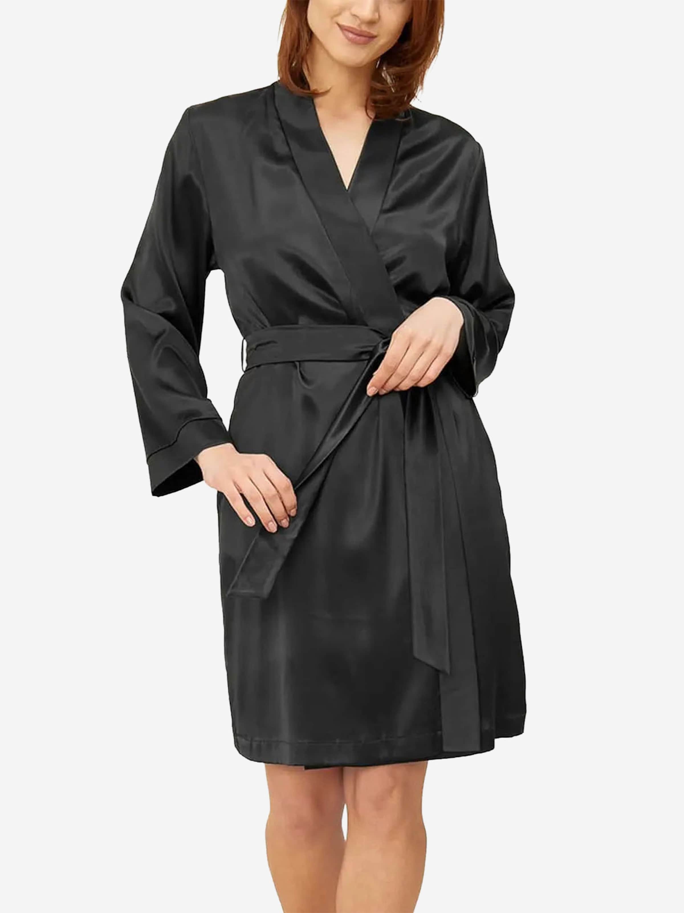 FÉRAUD PARIS Short Bathrobe ' Silk ' in Black: front