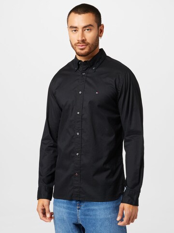 TOMMY HILFIGER Regular Fit Hemd in Schwarz: predná strana