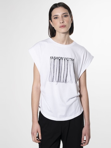 Maglietta di Influencer in bianco: frontale