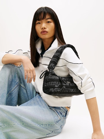 Tommy Jeans Handtasche 'Repeat' in Schwarz