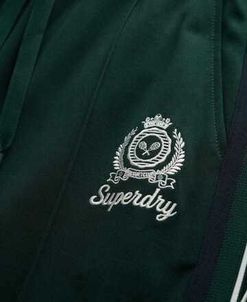 Regular Pantalon 'Country Club' Superdry en vert