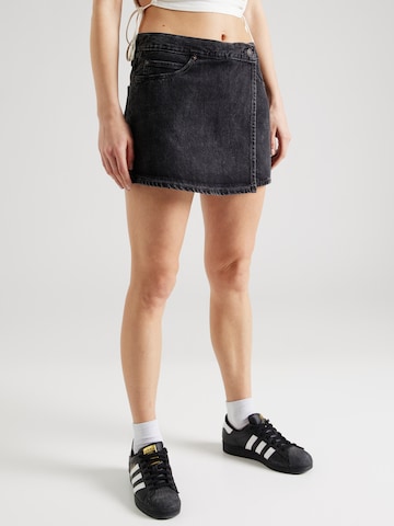 LEVI'S ® Slim fit Skirt 'Skort' in Black: front