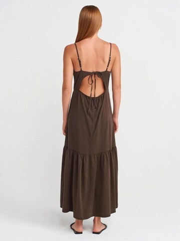 Dilvin Dress in Brown