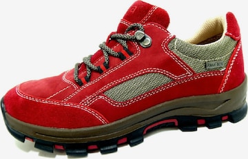 Chaussure de sport à lacets JANA en rouge : devant
