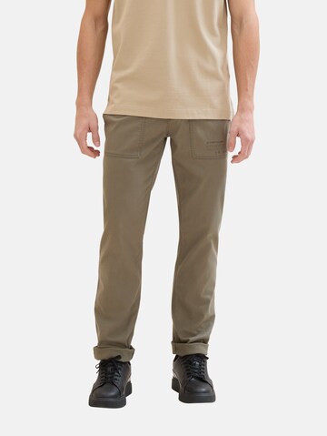 TOM TAILOR Regular Chino Pants in Green: front