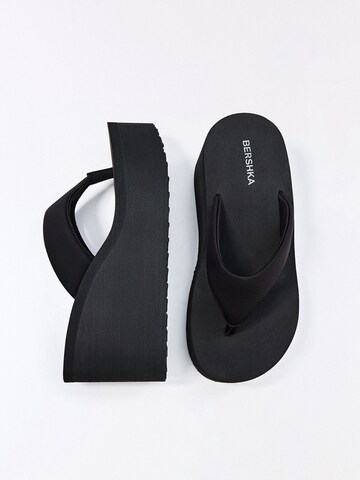 Bershka Žabky - Čierna