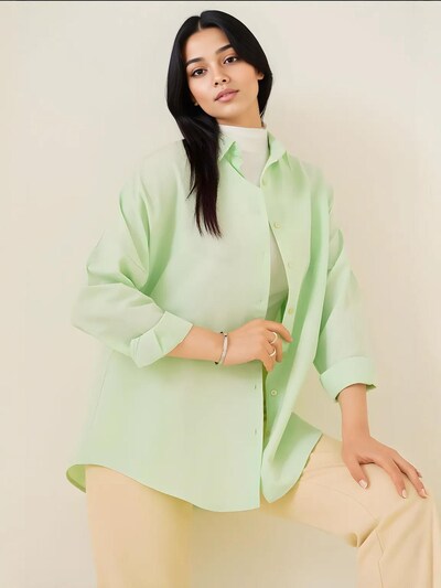 Bigdart Blouse in de kleur Lichtgroen, Productweergave