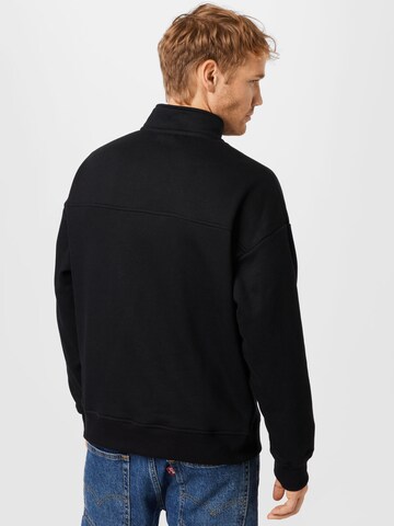 Starter Black Label Sweatshirt i svart