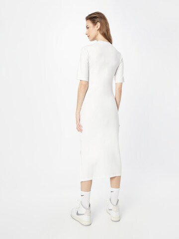 Nike Sportswear Sukienka w kolorze biały