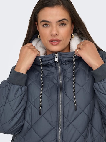 Manteau d’hiver 'CARNew Sandy' ONLY Carmakoma en bleu