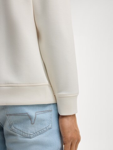 JOOP! Jeans Sweatshirt 'Ailani' in Wit