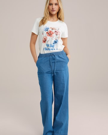T-shirt WE Fashion en blanc