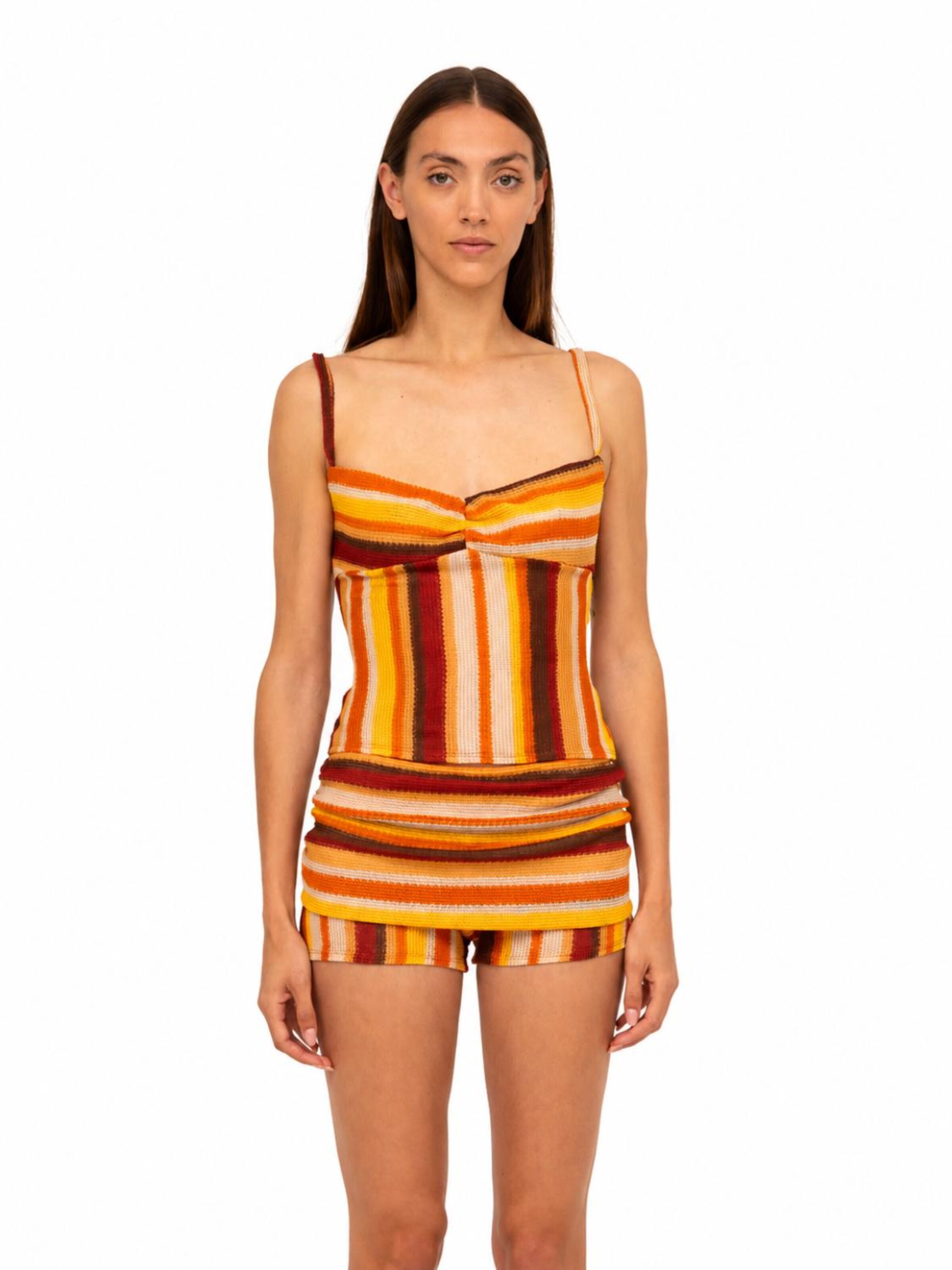 Carmen Says - Skinny Pantalón 'Knit mini shorts' en amarillo