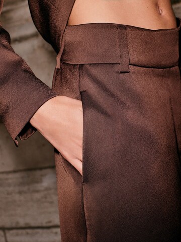 Wide leg Pantaloni di Next in marrone