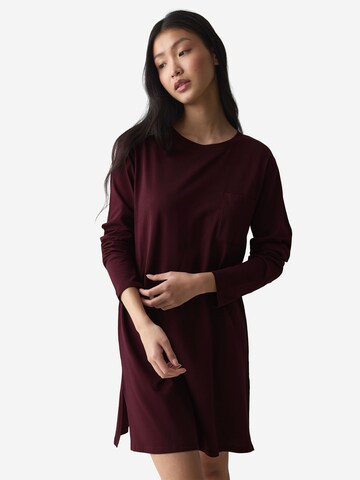 Chemise de nuit ' Red Label Nightdresses Good ' TRIUMPH en rouge : devant