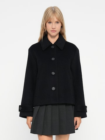 Giacca di mezza stagione di Abercrombie & Fitch in nero: frontale