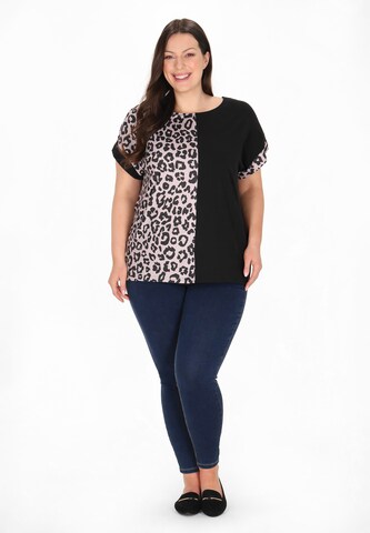 Usha T-Shirt in Schwarz