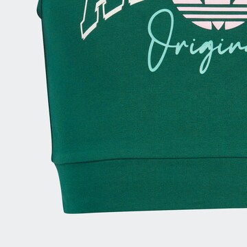 ADIDAS ORIGINALS Sweatshirt 'Coliate Graphic ' in Grün