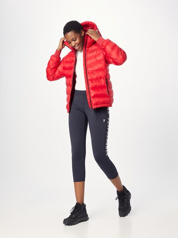 Veste outdoor PEAK PERFORMANCE en rouge