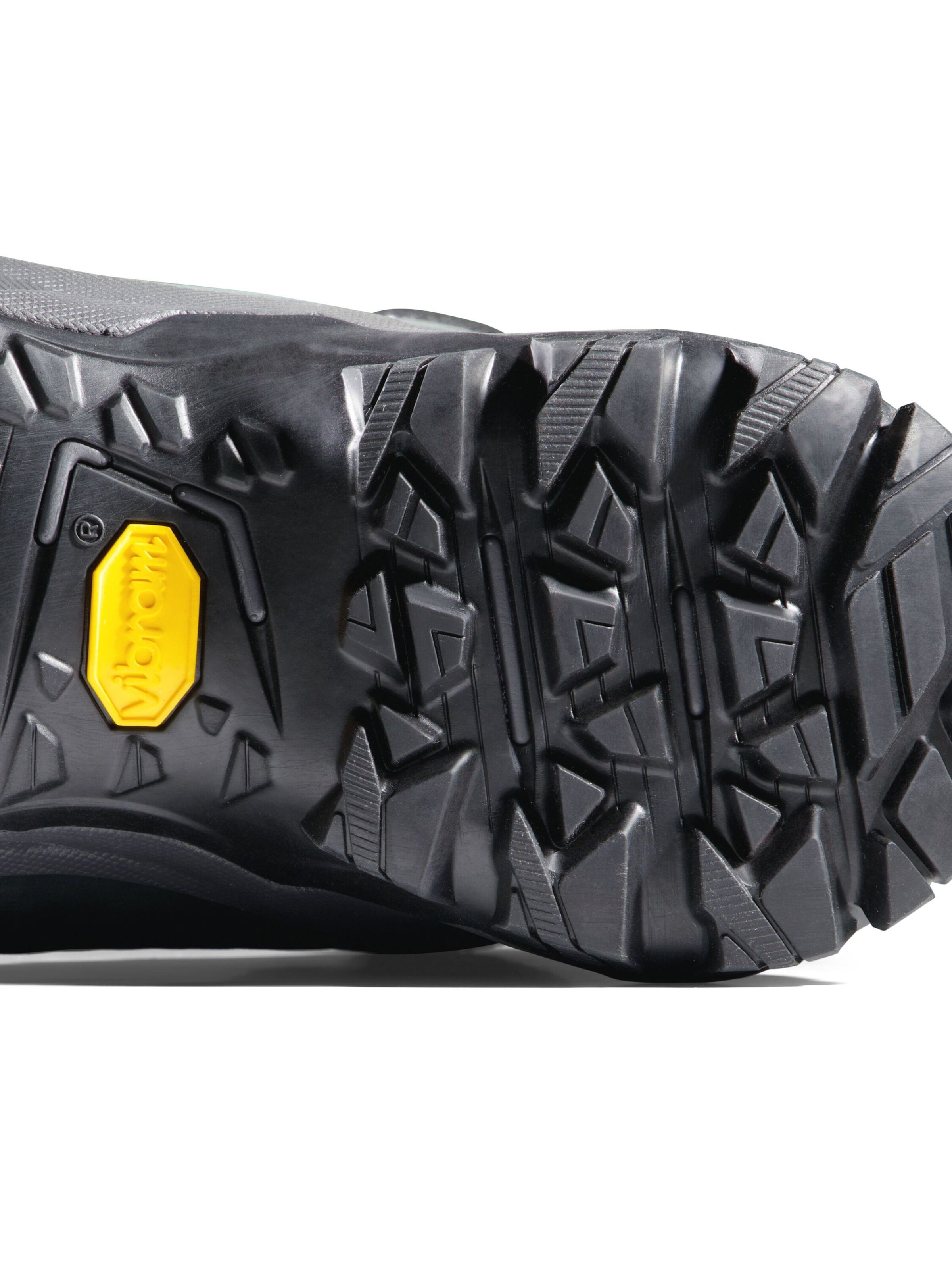 MAMMUT Boots 'Nova IV' in Black