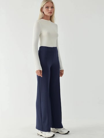 Hiccup Regular Broek in Blauw