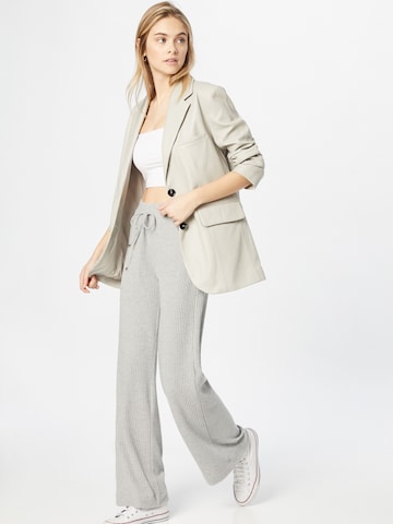 Wide Leg Pantalon 'Natalia' ABOUT YOU en gris