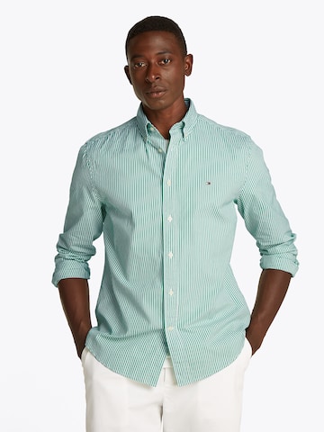 Coupe regular Chemise TOMMY HILFIGER en vert : devant