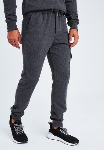 Leif Nelson Slim fit Pants in Grey