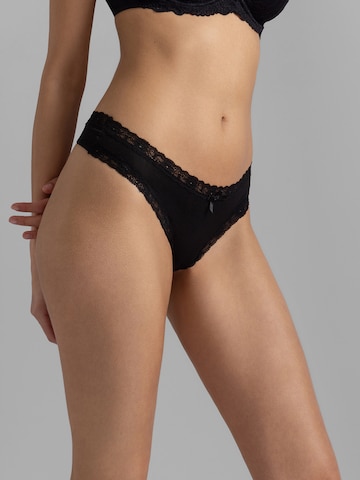 Dorina String in Black: front