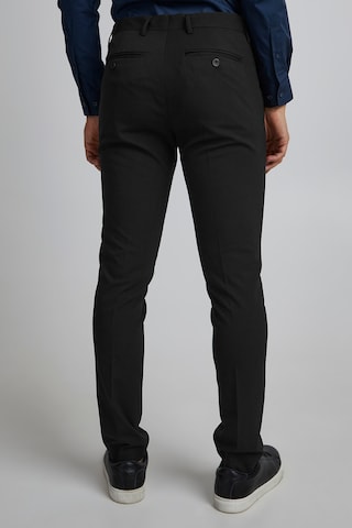 Casual Friday Slimfit Hose 'Pihl' in Schwarz