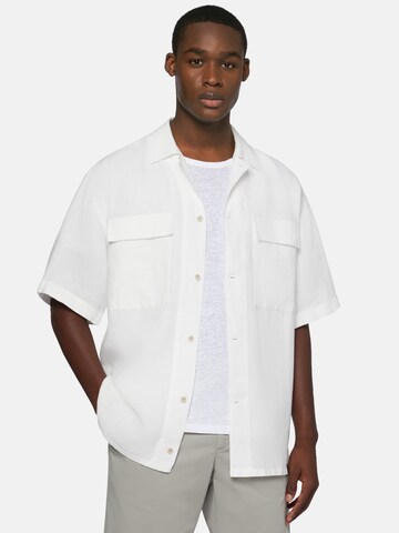 Boggi Milano Comfort fit Button Up Shirt 'Camp' in White: front