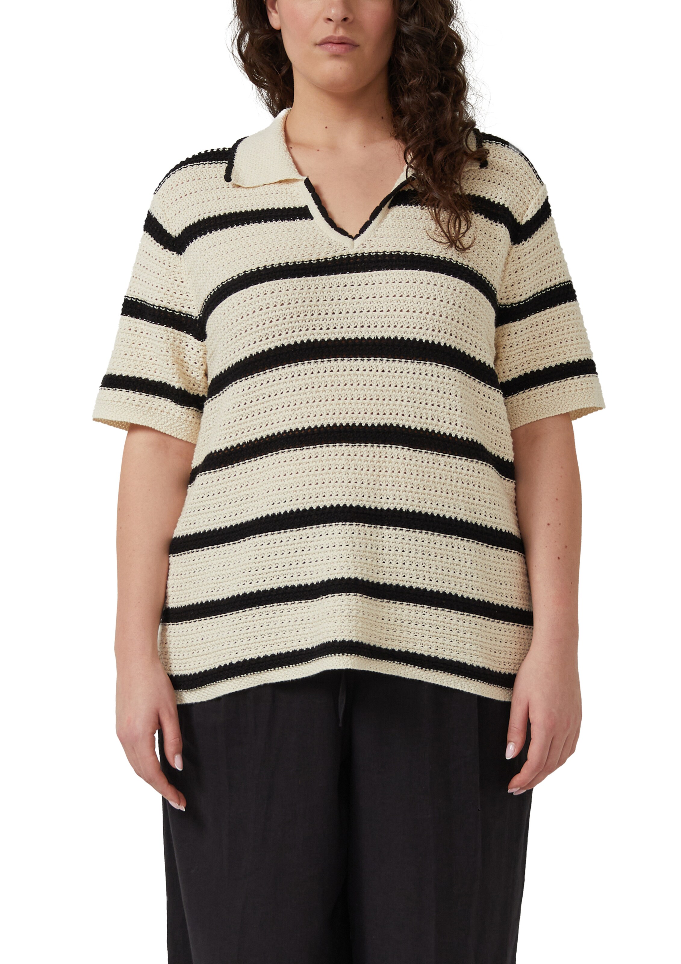 s.Oliver Sweater in Black