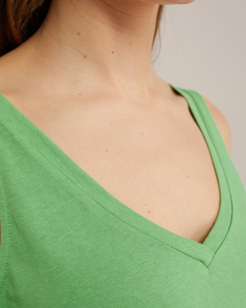 WE Fashion - Top en verde