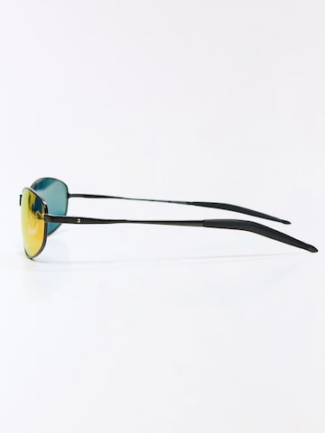 Bershka Sonnenbrille in Schwarz