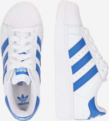 ADIDAS ORIGINALS - Sapatilhas 'Superstar Xlg' em branco