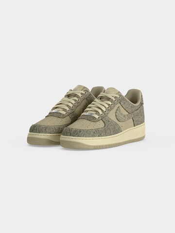 Nike Sportswear Låg sneaker 'Air Force 1 '07 LV8' i grön