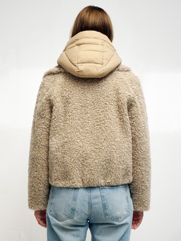 Funk since 1776 Winter Jacket in Beige